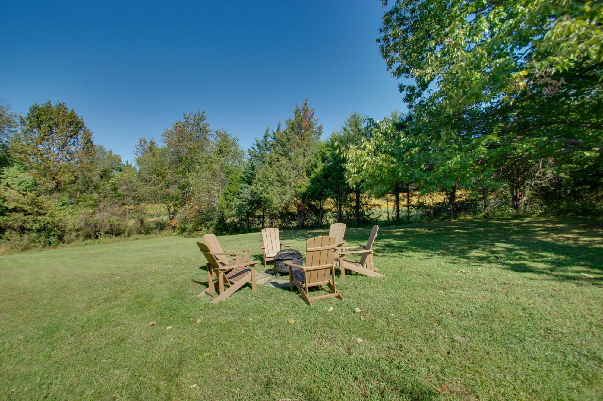 Cozy Log Cabin Getaway With Fire Pit And 3 Acres! Ruckersville 外观 照片