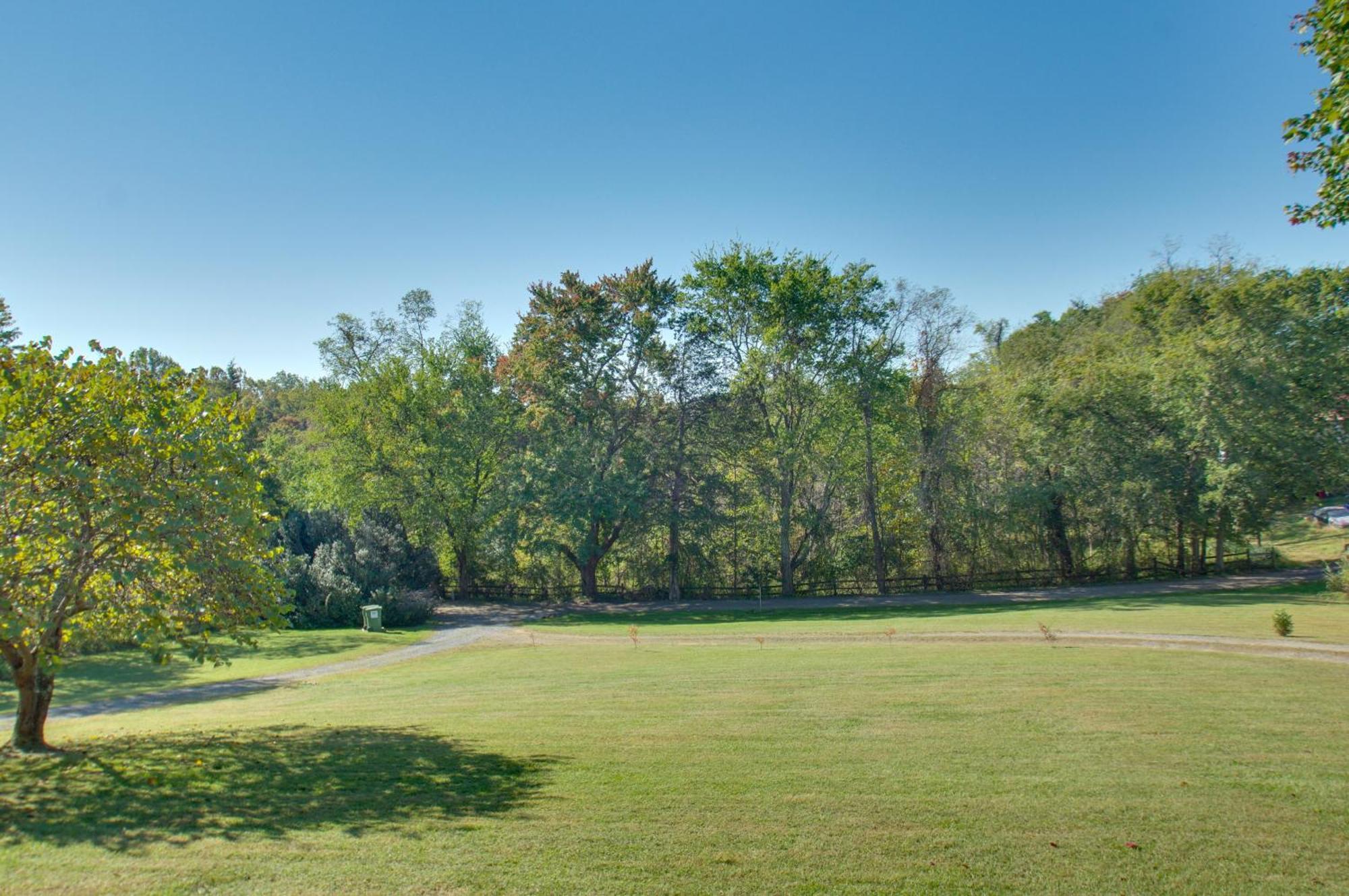 Cozy Log Cabin Getaway With Fire Pit And 3 Acres! Ruckersville 外观 照片